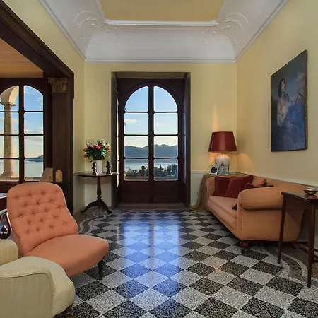 Out Of A Fairy Tale Lakeview With Pool Verbania