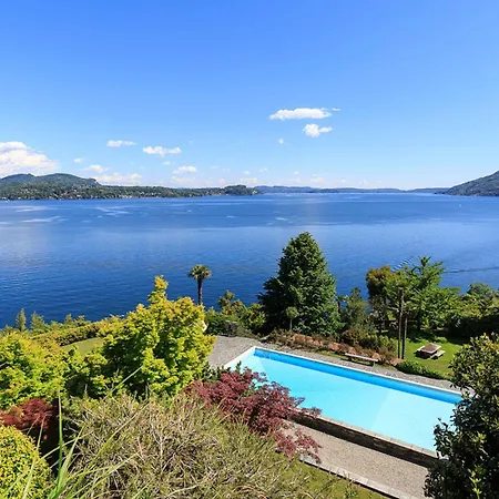 Out Of A Fairy Tale Lakeview With Pool Villa